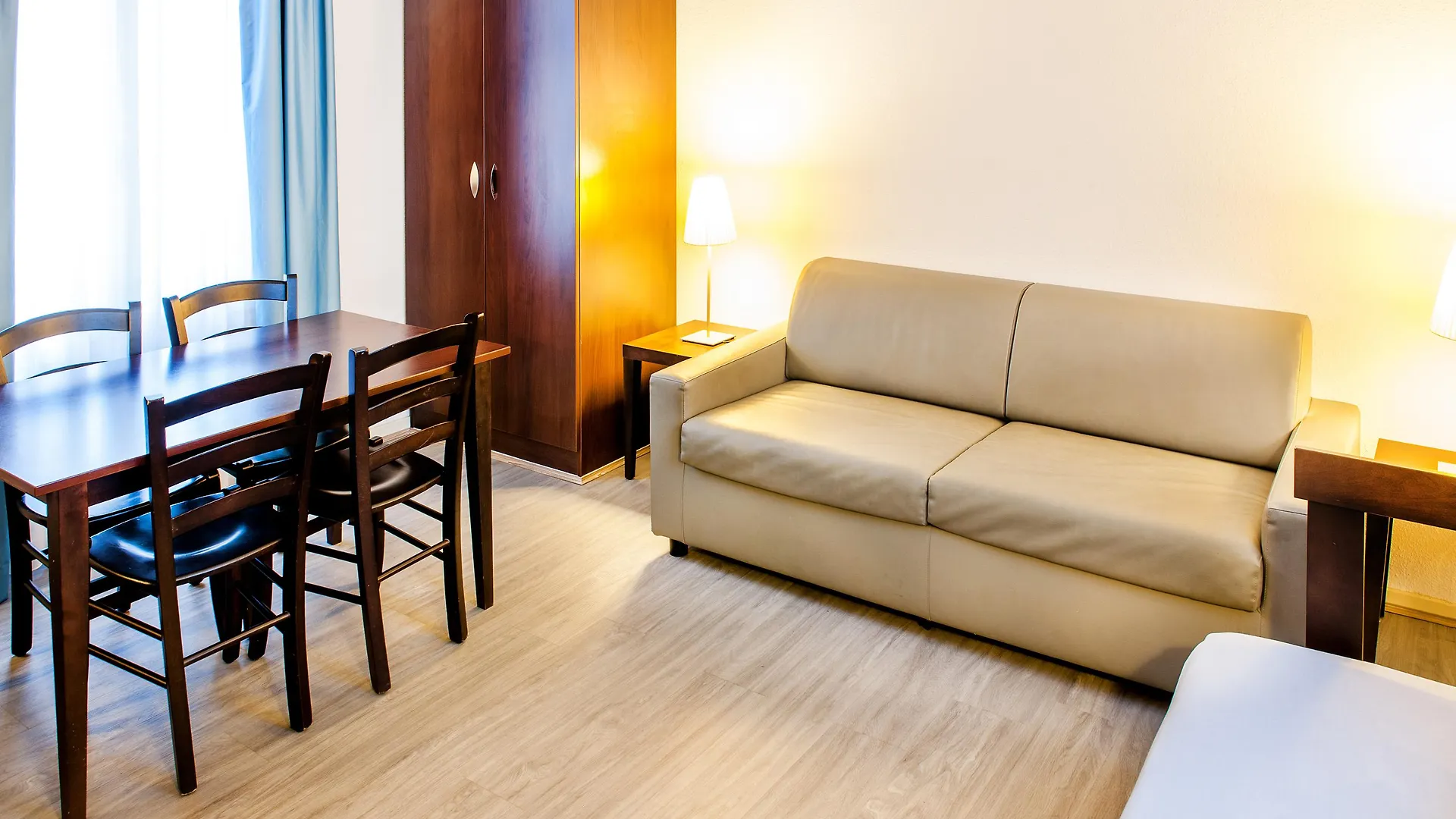 ** Apartahotel Appart'Hotel Saint Jean Lourdes Francia
