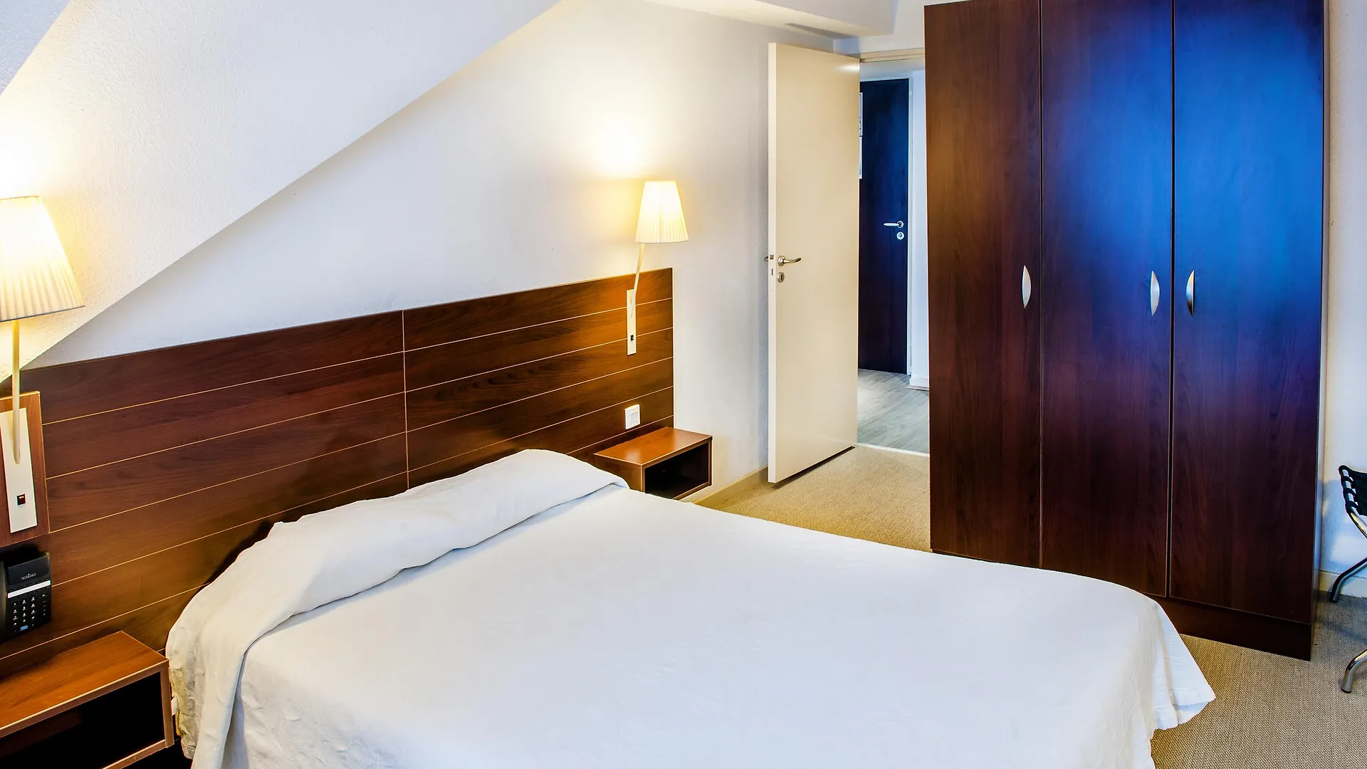 Appart'Hotel Saint Jean Lourdes 2*,