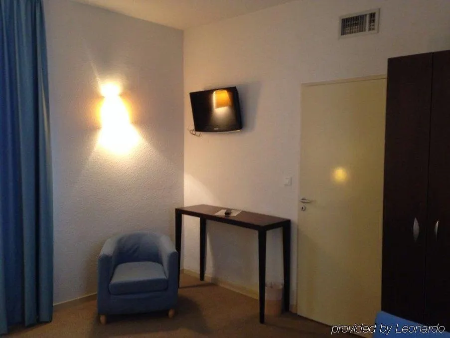 Appart'Hotel Saint Jean Lourdes Apartahotel