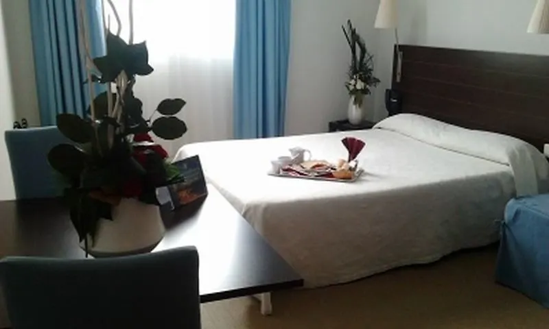 Appart'Hotel Saint Jean Lourdes 2*,  Francia